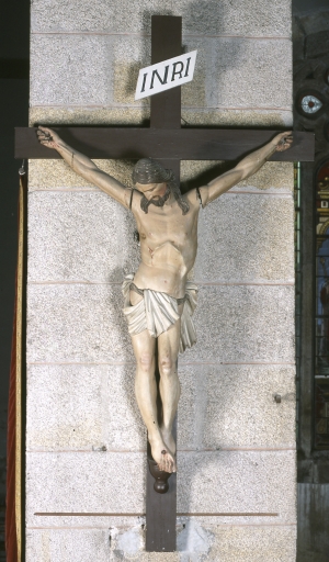 Croix : Christ en croix