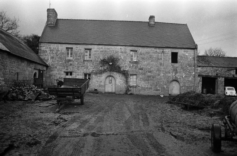 Manoir, Kergouran (Mellionnec)