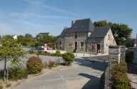 Ferme, actuellement auberge, 2 rue de la Mairie (Saint-Aubin-du-Pavail fusionnée en Châteaugiron en 2017)