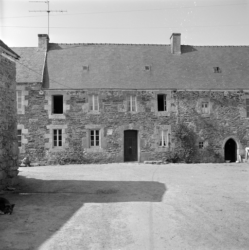 Maison, Lezuel (Brélidy)
