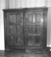 Armoire, église paroissiale Saint-Servais (Saint-Servant-sur-Oust)