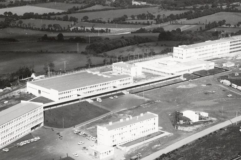 Infirmerie du lycée Paul Sérusier, avenue Waldkappel (Carhaix-Plouguer)