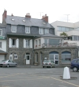 Hôtel de voyageurs, 2 place de la Plage (Saint-Quay-Portrieux)