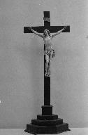 Croix d'autel, église paroissiale Saint-Denis (Saint-Gravé)