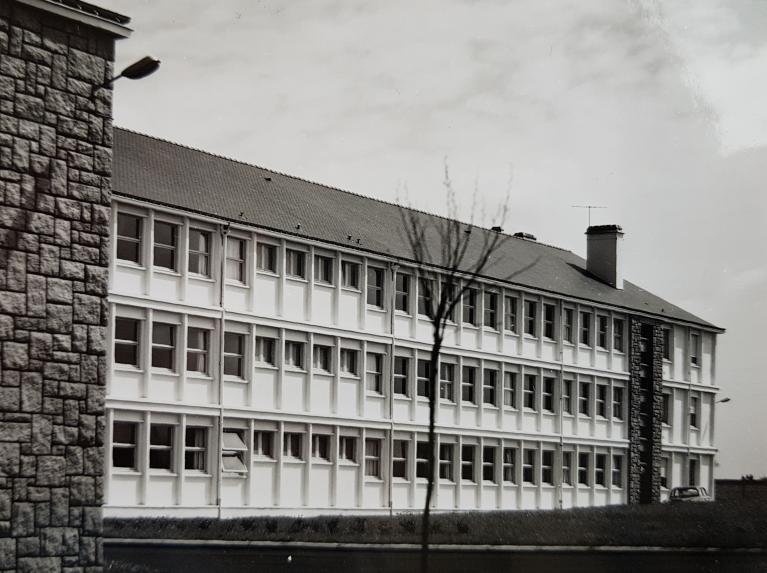 Lycée professionnel Bertrand Duguesclin, 50  rue Pierre Allio (Brec'h)