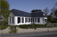 Maison de villégiature dite "Ker Ar Bruck" ou "Maison de Fer" ou " Villa Eiffel", 2 rue Myrdhine, Morgat (Crozon)