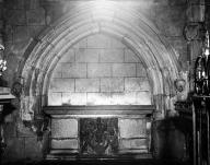 Autel (autel secondaire, autel tombeau) : dit de la sirène, cathédrale de Saint-Paul-Aurélien (Saint-Pol-de-Léon)