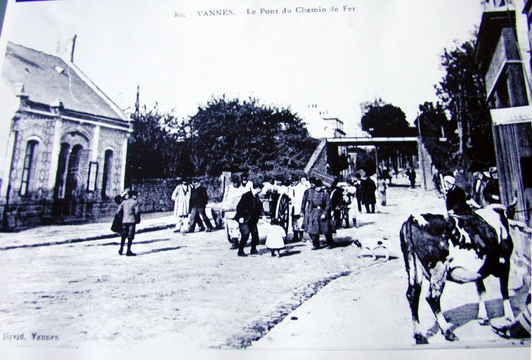Pont de la gare, rue du Président Thomas Wilson (Vannes)