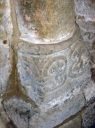 Chapiteaux et base de l'église Saint-Méen