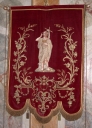 Bannière de procession paroissiale : saint Jean-Baptiste, Christ en croix