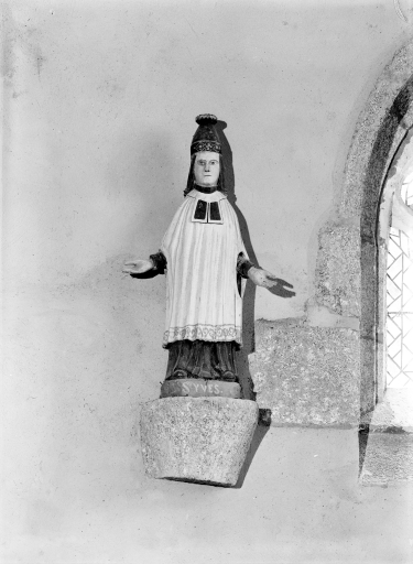 Statue : Saint Yves de Tréguier
