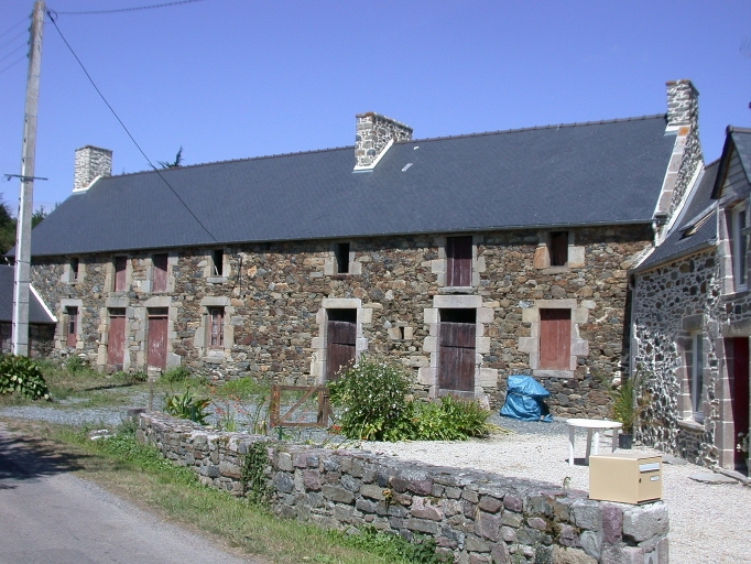 Maison, la Vallée (Pléboulle)