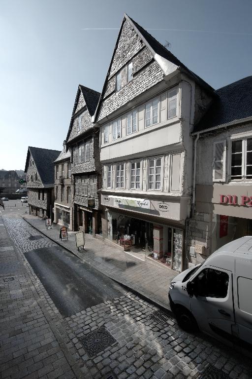 Maison à boutique, 7 rue Emile-Le-Taillandier (Lannion)