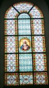 Verrière à personnages de la baie 3 : Vierge, dite Notre-Dame du Sacré Cœur