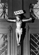 Croix (crucifix, statuette) : Christ en croix, église paroissiale Saint-Séverin (Saint-Ségal)