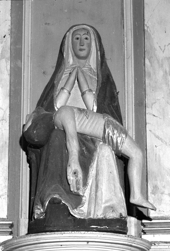 Statue (d'applique) : Vierge de Pitié (2), église paroissiale Saint-Budoc (Trégarvan)