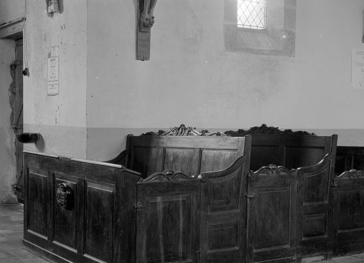 Bancs de fidèles (bancs d'église, 3), église paroissiale Saint-Aubin (Brandivy)