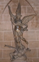 Statue : Saint Michel terrassant le dragon
