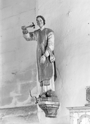 Statue (2, petite nature) : saint Mathurin, saint Isidore, chapelle Notre-Dame de Pitié et sa fontaine (Langonnet)