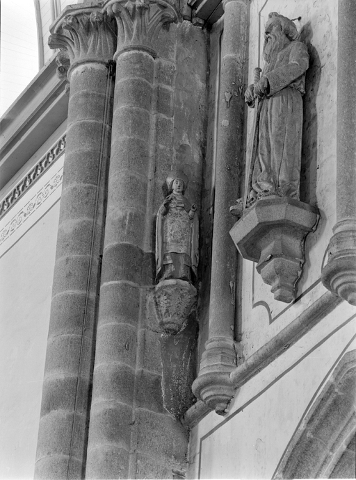 Statuette : Saint évêque (Bazouges-la-Pérouse)