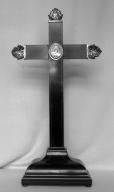 Croix reliquaire, église paroissiale Saint-Melaine (Cornillé)
