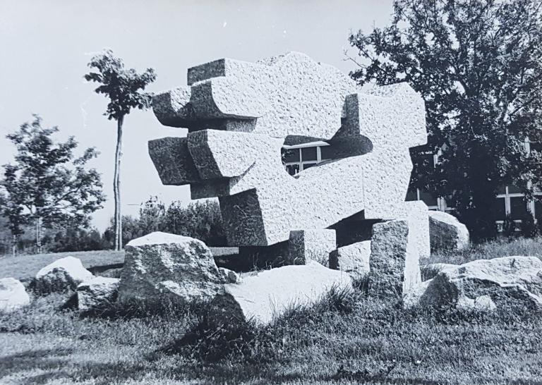 La décoration au titre du 1% artistique du lycée Pierre-Mendès-France, 34, rue Bahon-Rault (Rennes)