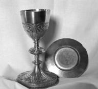 Calice, patène, chapelle Saint-Sébastien (Plomodiern)