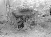 Bénitier, chapelle de la Madeleine (Ploërdut)