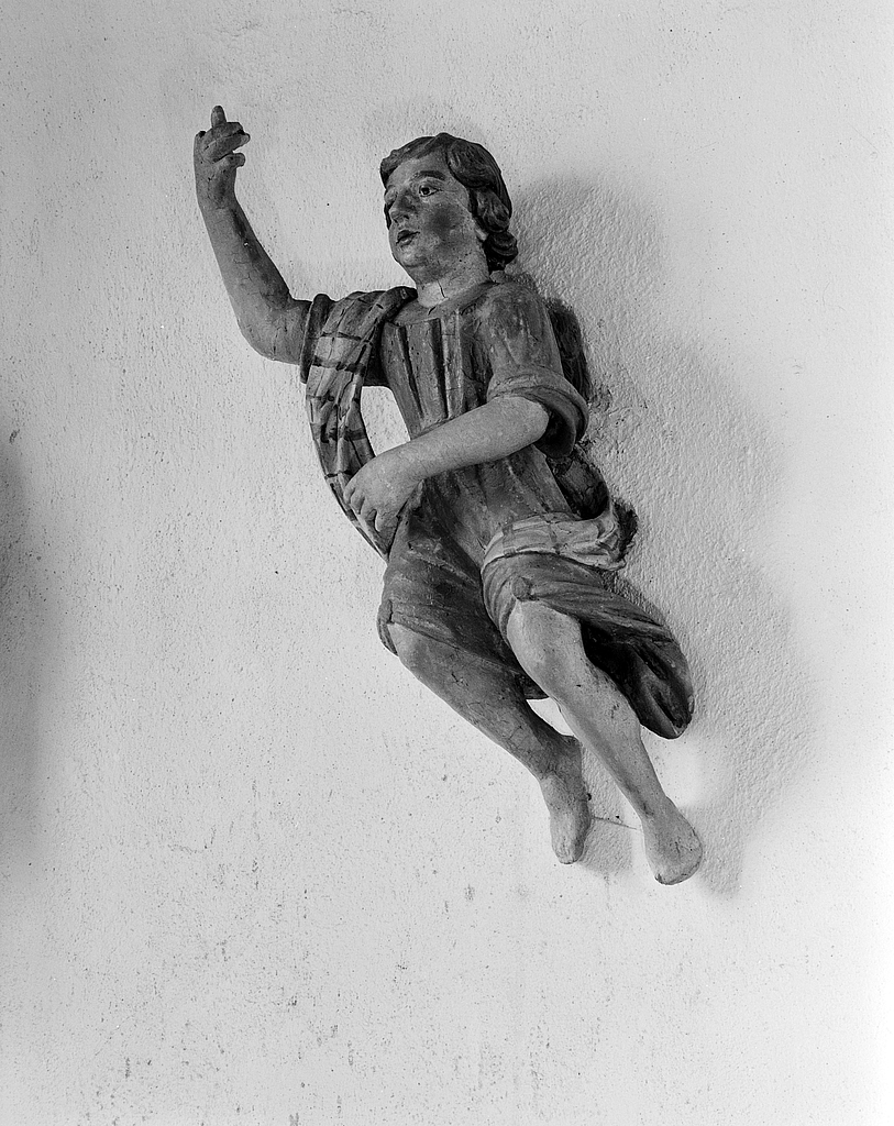 Statue (statuette) : ange, chapelle Saint-Conogan (Beuzec-Cap-Sizun)