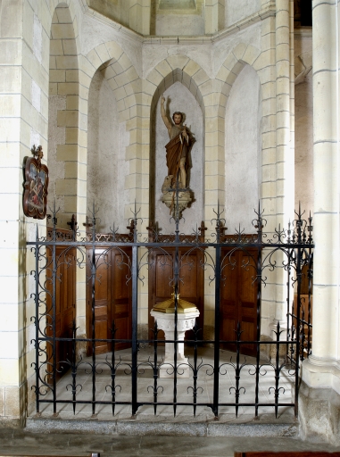 Clôture des fonts baptismaux
