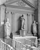 Autel, retable, tabernacle, gradins d'autel (2), (autel secondaire, autel tombeau, retable architecturé) : du Sacré-Coeur, église paroissiale Saint-Gilles (Plonéis)
