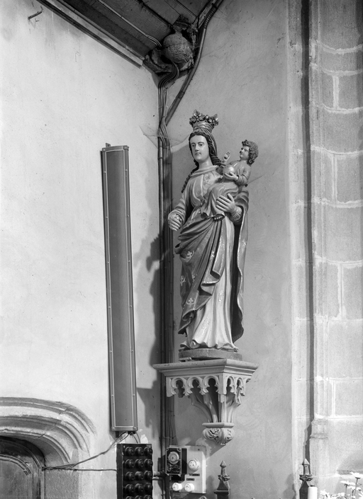 Statue (petite nature) : Vierge à l'Enfant, église Saint-Pierre-Saint-Paul, Chapelle Notre-Dame-des-Victoires et ossuaire (Gourin)