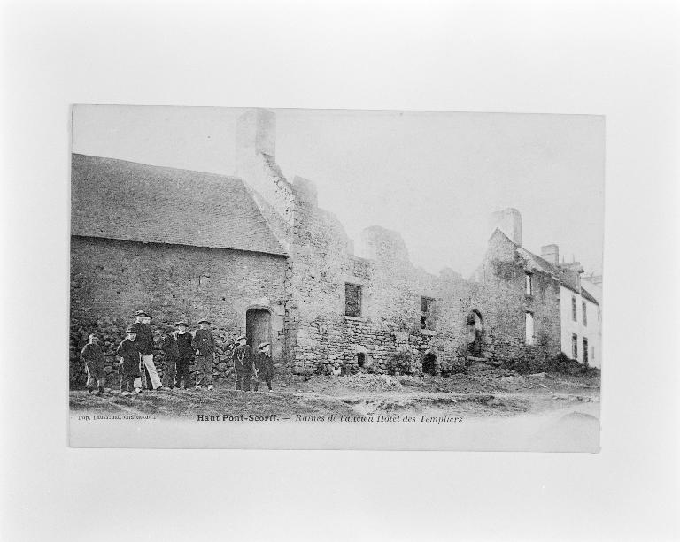 Chapelle et hôpital Saint-Jean - Etablissement conventuel d'hospitaliers de saint-Jean-de-Jérusalem, rue du Vieux pont (Pont-Scorff)