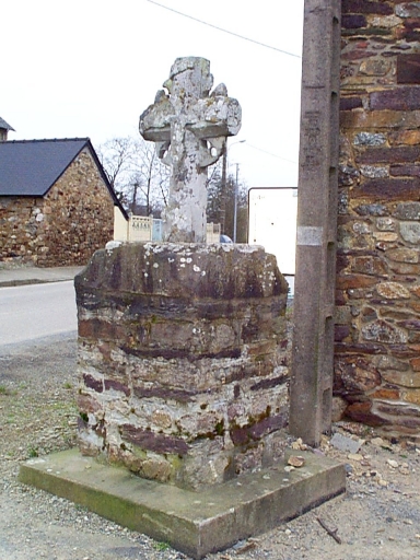 Croix de chemin, route départementale 48 (Comblessac)