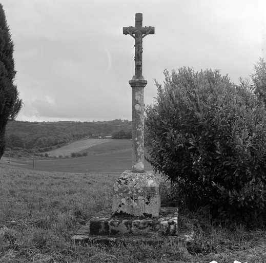 Croix de chemin, Creac'h Manach (Plogonnec)
