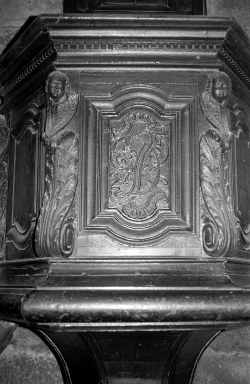 Chapelle puis église Saint-Yves et son cimetière (Minihy-Tréguier)