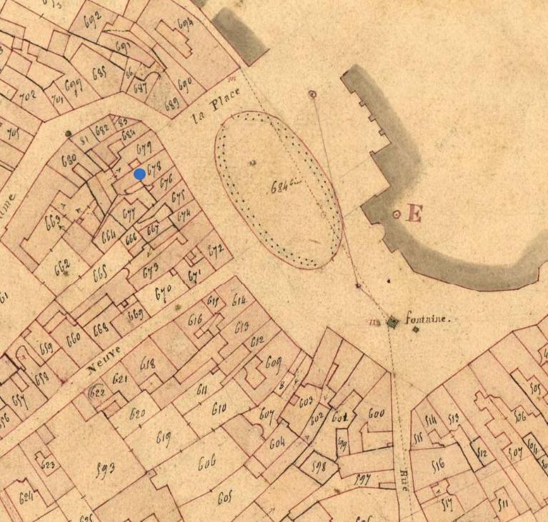 Maison de marchand, 19 place du martray (Tréguier)