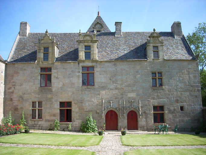 Manoir, Lesmoal (Plounérin)