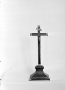 Croix d'autel (1), église paroissiale Saint-Gurval, place de la mairie (Guer)