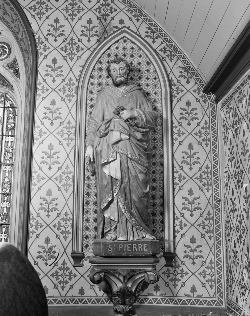 Statue (grandeur nature) : saint Pierre, chapelle Saint-Aubin (Pont-Scorff)