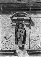 Statue (petite nature) : Vierge à l'Enfant (2), chapelle Notre-Dame-de-Kergoat (Quéménéven)