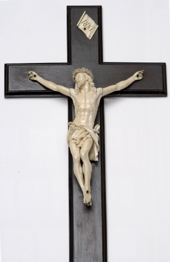 Croix de sacristie 1