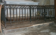 Ensemble de 2 clôtures de chapelle