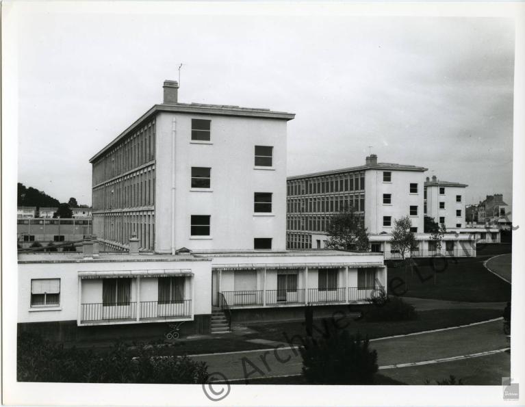 Lycée polyvalent Jean-Baptiste Colbert, 117 boulevard Léon Blum (Lorient)