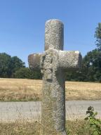 Croix de chemin, au nord de Guillerien (Lanouée fusionnée en Forges de Lanouée en 2019)