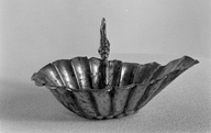 Coquille de baptême, église Paroissiale Notre-Dame (Kergrist-Moëlou)
