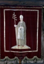 Bannière de procession 1 : Saint Pierre, Christ en croix