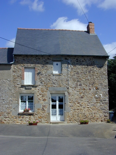 Maison de prêtre, la Potinière (Montreuil-le-Gast)