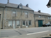 Maison à boutique, R.N. 175 (Romazy)