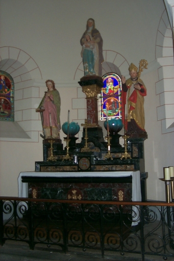 Ensemble de l'autel de sainte Anne : autel, 2 gradins d'autel, degré d'autel